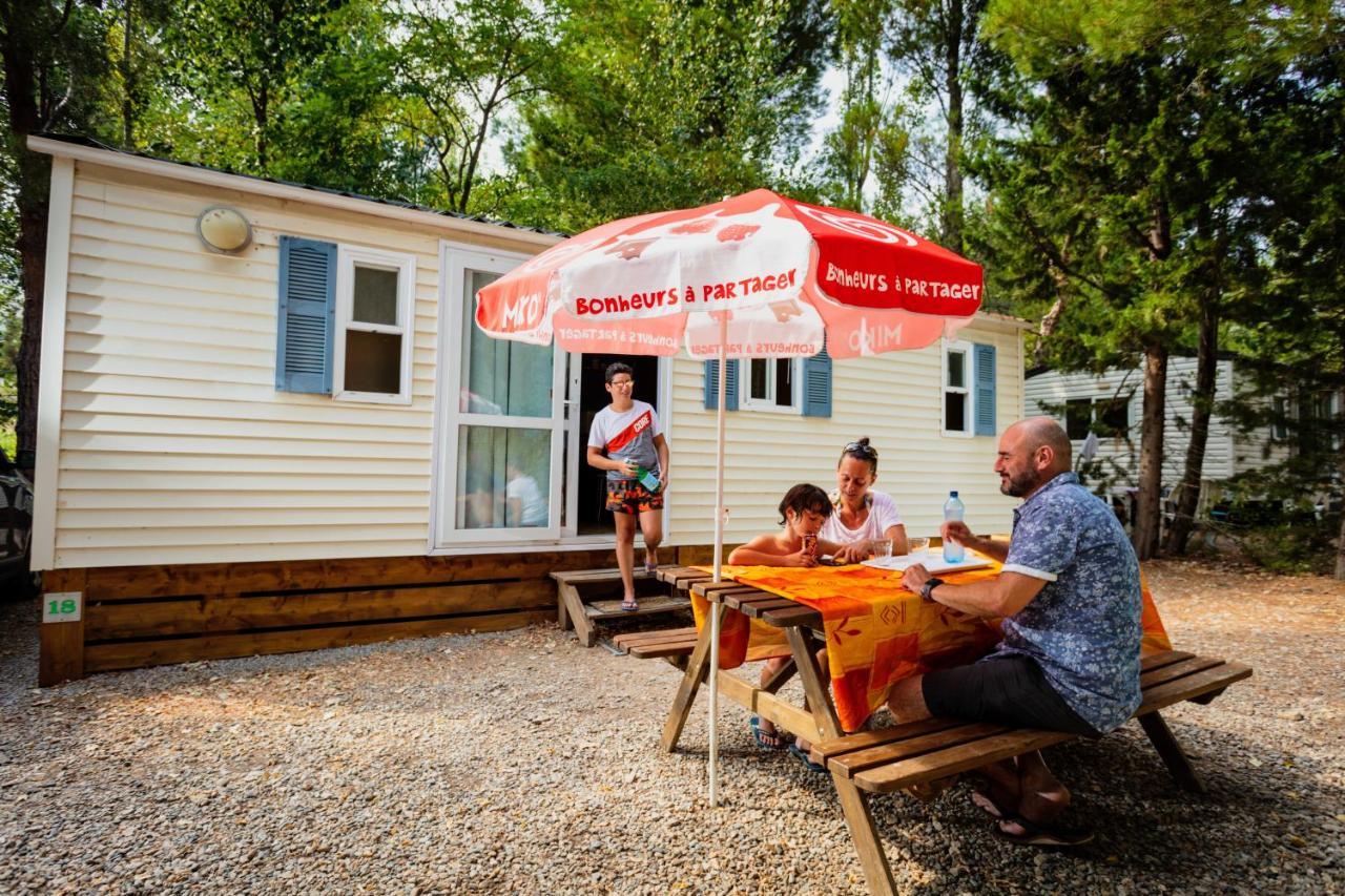 Camping La Peiriere Tuchan Buitenkant foto
